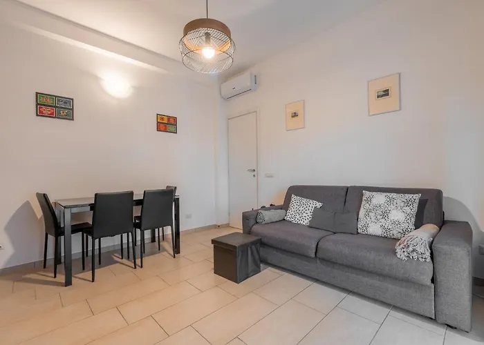 Via Ovada 5 * Μιλάνο