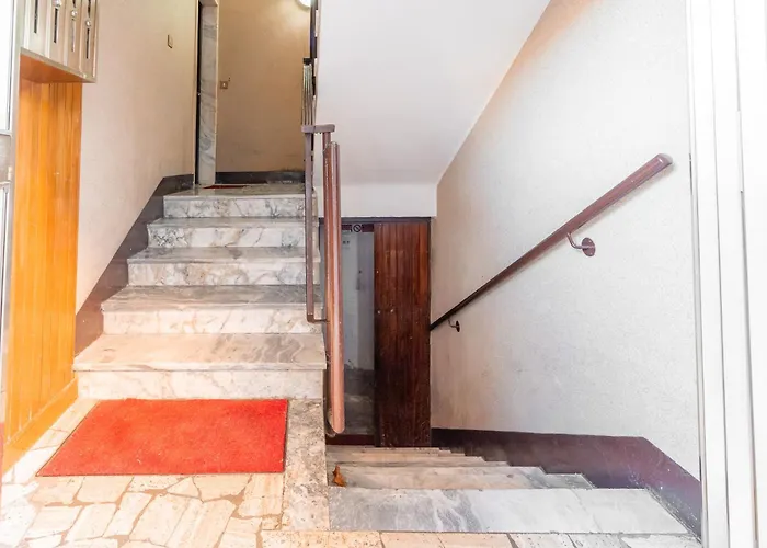 Via Ovada 5 Διαμέρισμα *