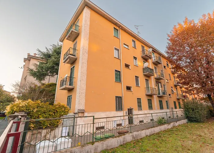 Διαμέρισμα Via Ovada 5 *